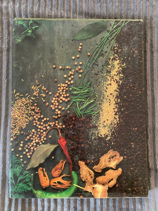 Complete Book of Herbs & Spices: An illustrated guide to growing and using aromatic, cosmetic, culinary, and medicinal plants