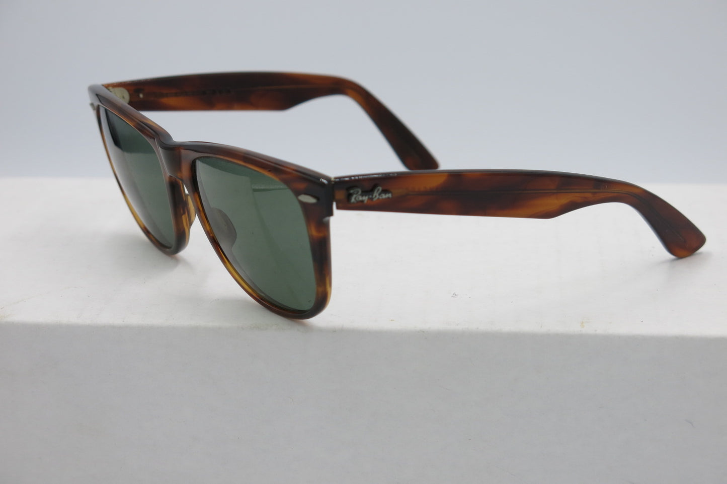 Ray-Ban Sunglasses L1728