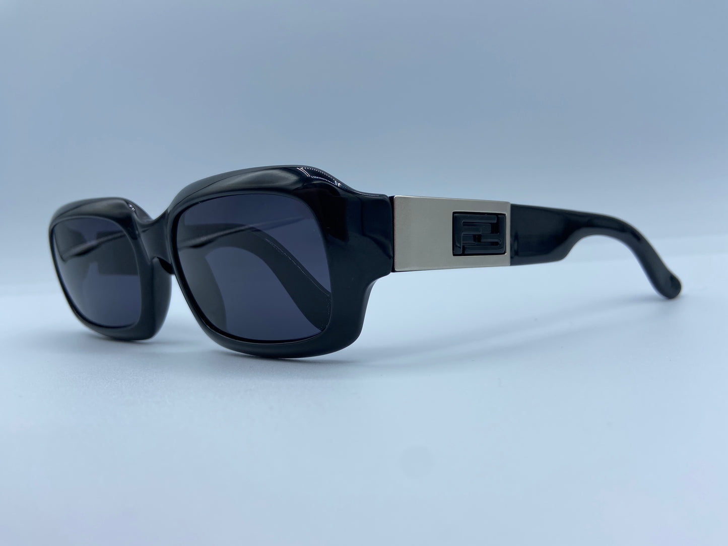 Fendi Sunglasses SL7553