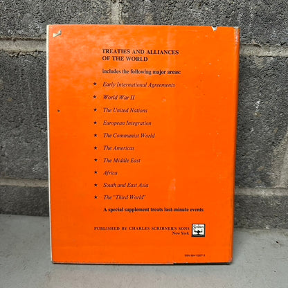 Treaties and Alliances of the World - An International Survey Cover Treaties in Force and Communities of States - Hardcover