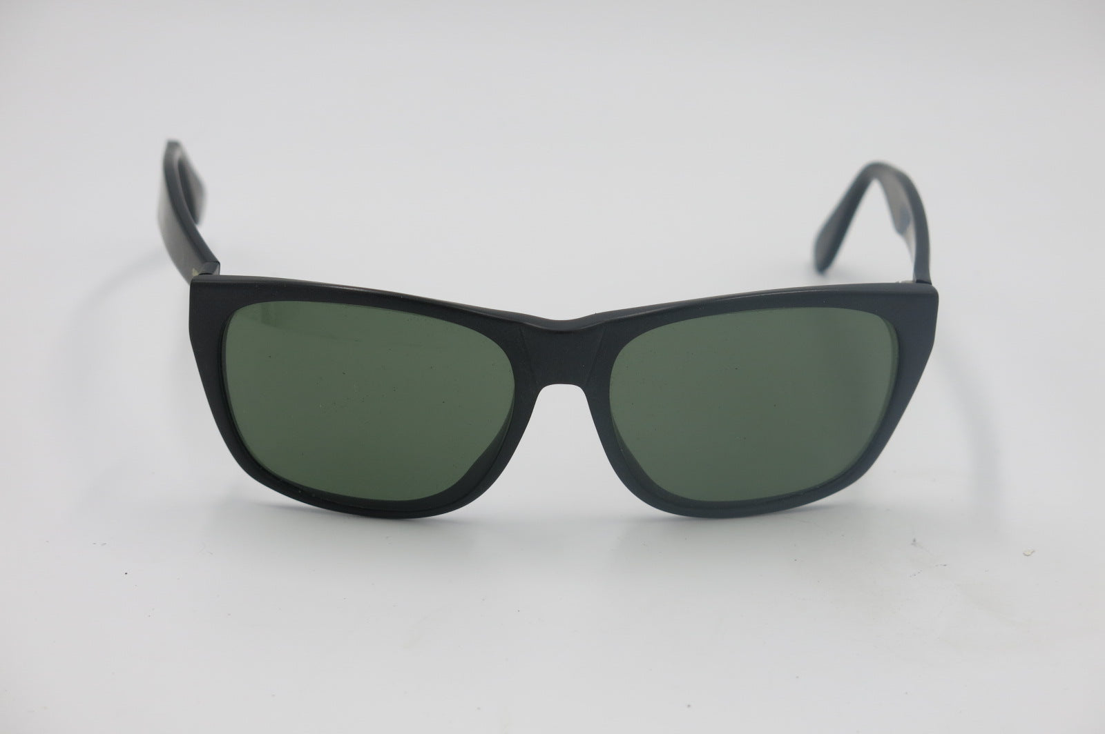 Smith Tioga Sunglasses - Classic Retro Style | Outdoor & Rx Ready