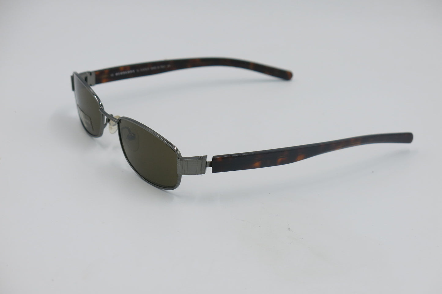 Vintage Burberry Sunglasses B8968S A