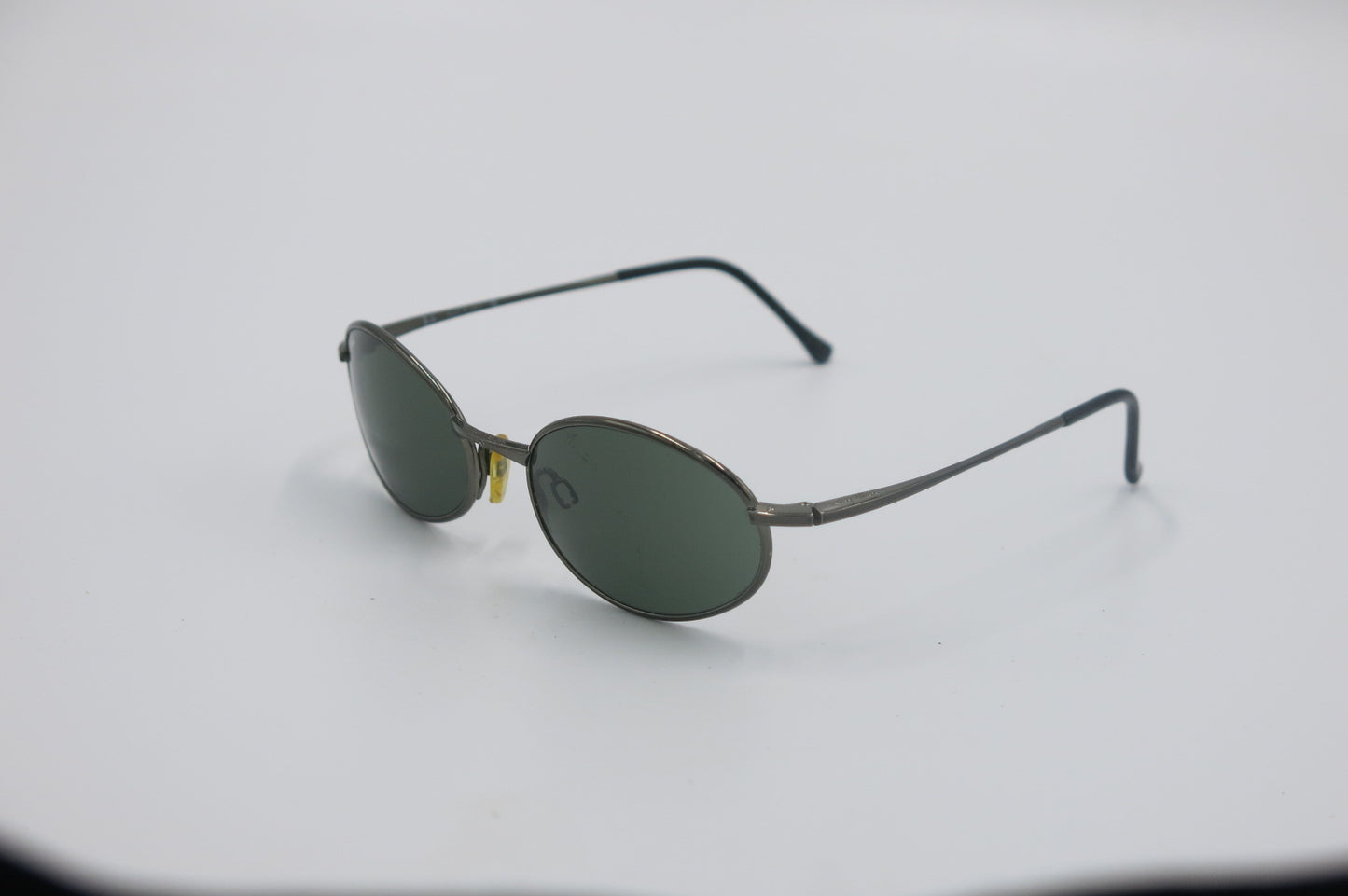 Ray-Ban RB8011 Titanium Sunglasses – Gunmetal / G-15 Green