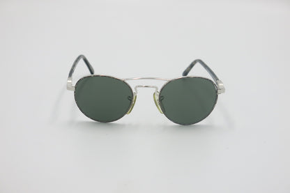 Ray-Ban W2006 – Vintage Oval Sunglasses (Silver, G-15 Lens)