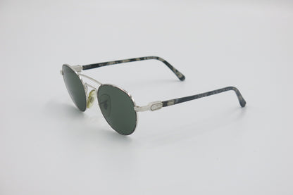 Ray-Ban W2006 – Vintage Oval Sunglasses (Silver, G-15 Lens)