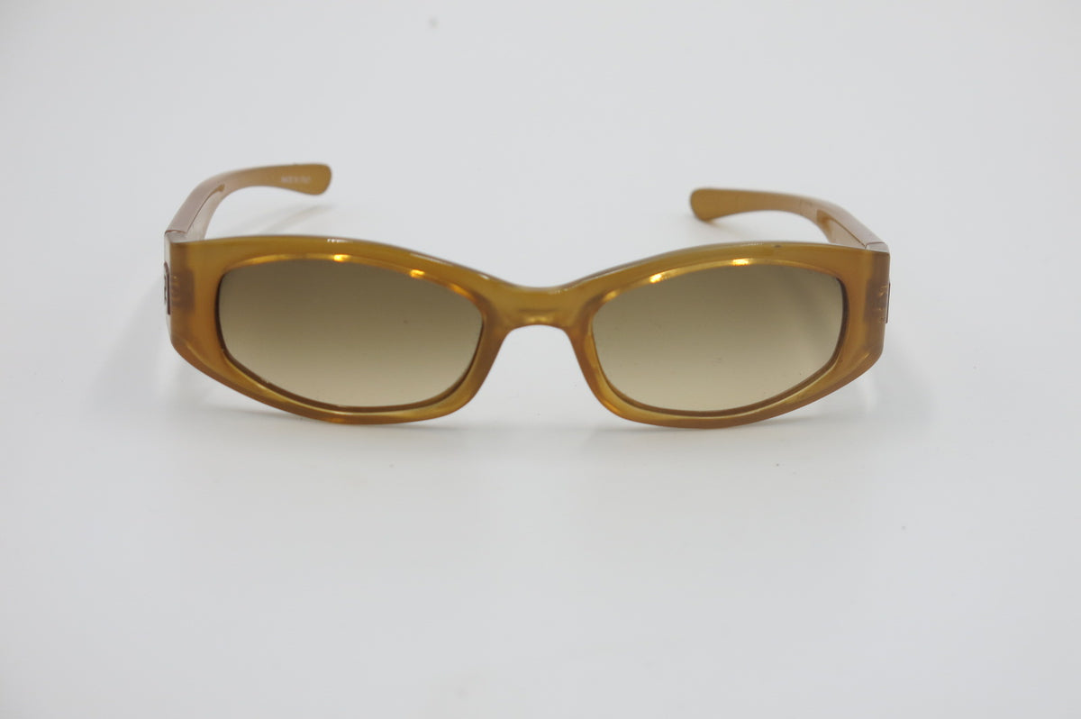 Fendi FS276 Deadstock Sunglasses – Honey Amber Frames & Gradient Lenses