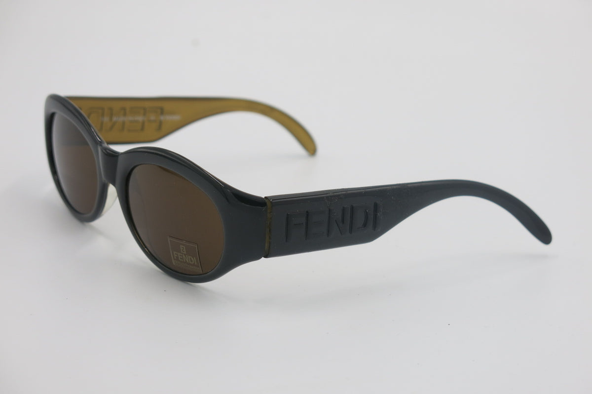 Fendi FS152 Deadstock Oval Sunglasses – Brown Lenses & Logo Temples