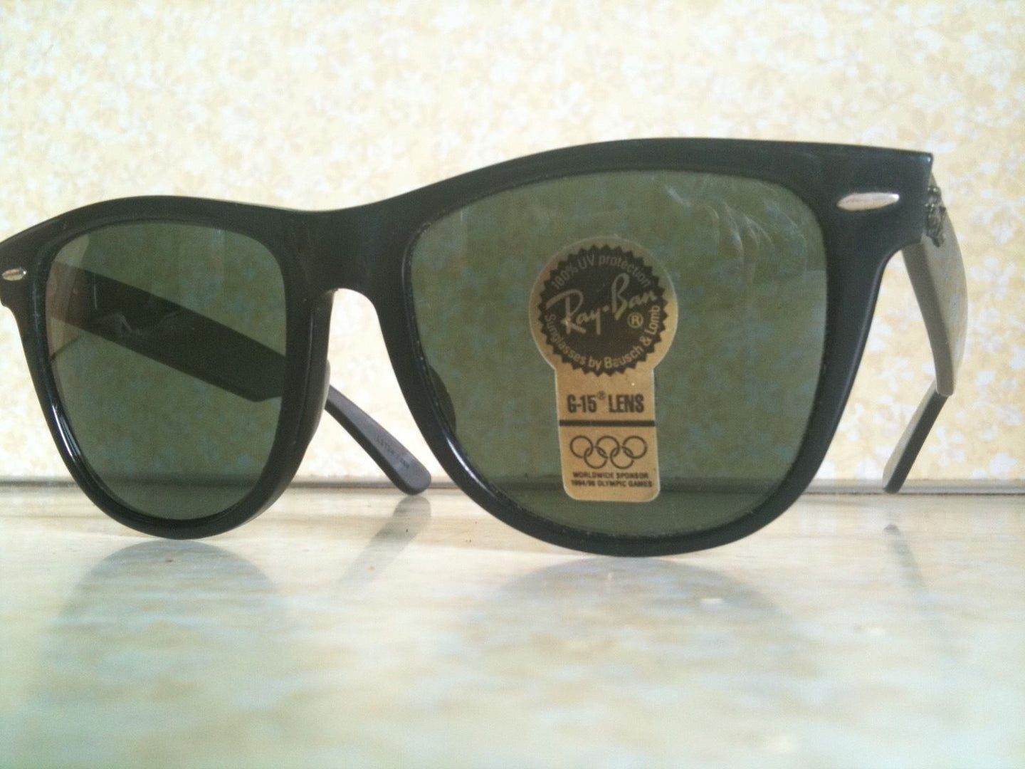 Ray Ban Sunglasses L 1724 Wayfarer - Never Worn Vintage - Ray Ban