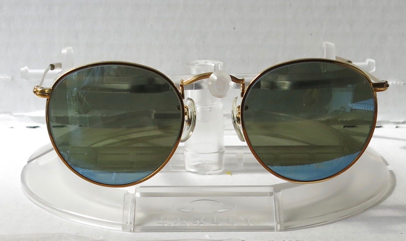 Ray-Ban by Bausch & Lomb Pilot Vintage Sunglasses Including Case New Old  Stock