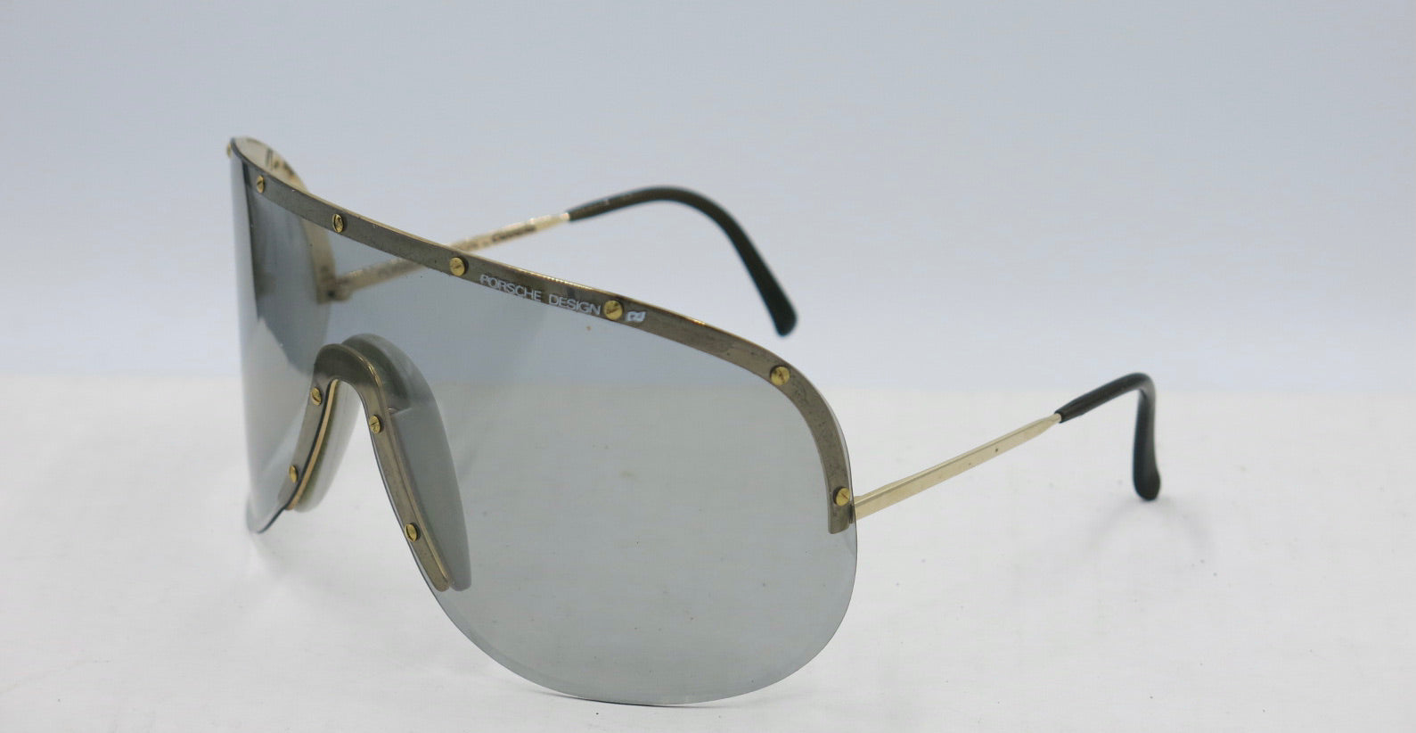 PORSCHE DESIGN サングラス　5620 Porsche Design Sunglasses 5620 – Gold Frame / Brown-Tinted Lens