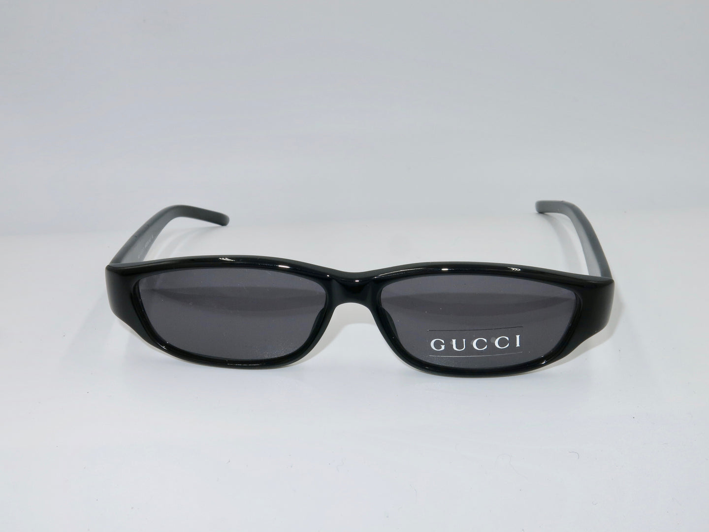 GUCCI Sunglasses GG 1418 - Black | Sunglasses by Gucci | Friedman & Sons
