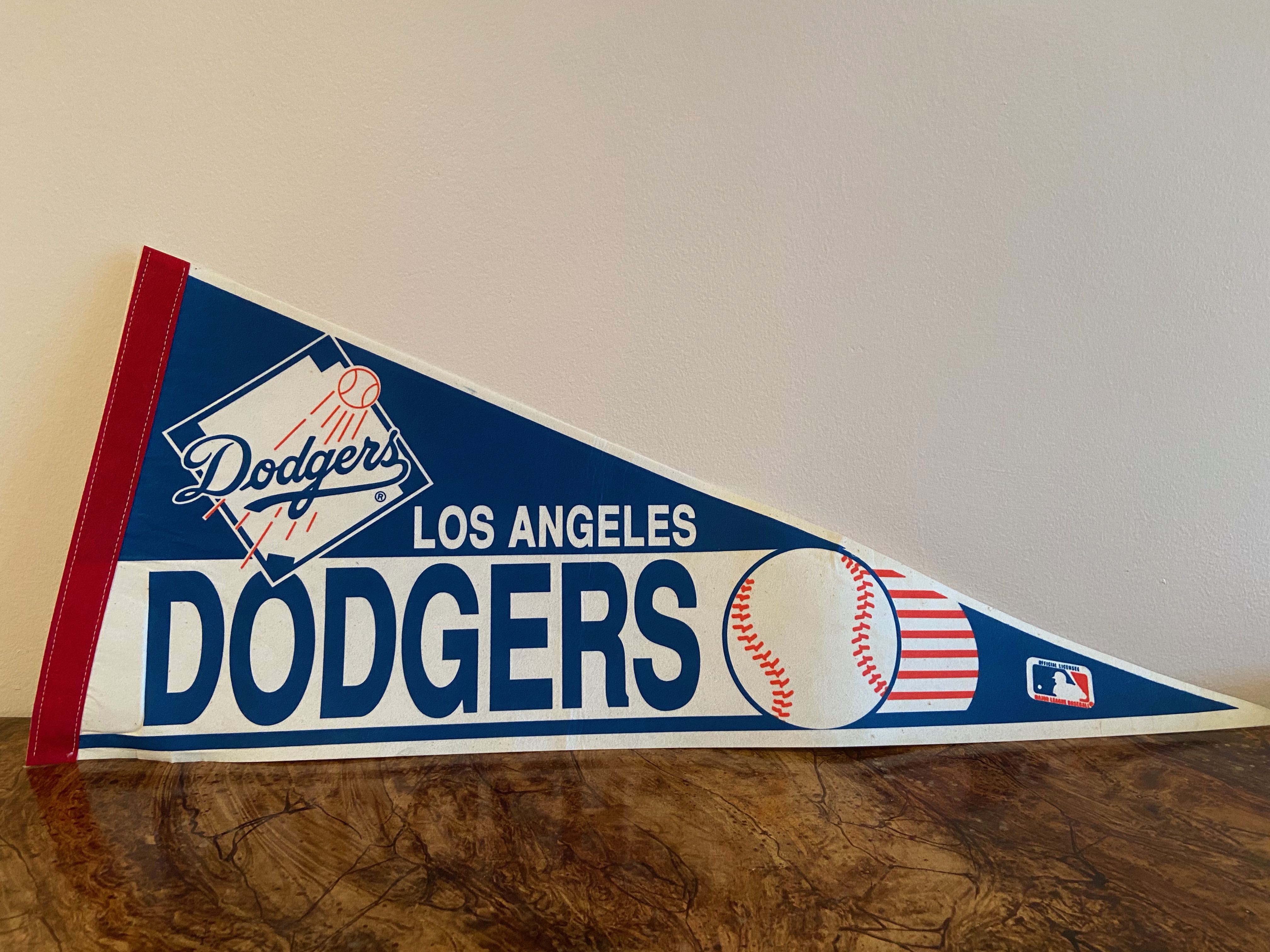 LOS ANGELES DODGERS VINTAGE 1990s MLB BASEBALL LOGO SPELLOUT PENNANT – The  Felt Fanatic